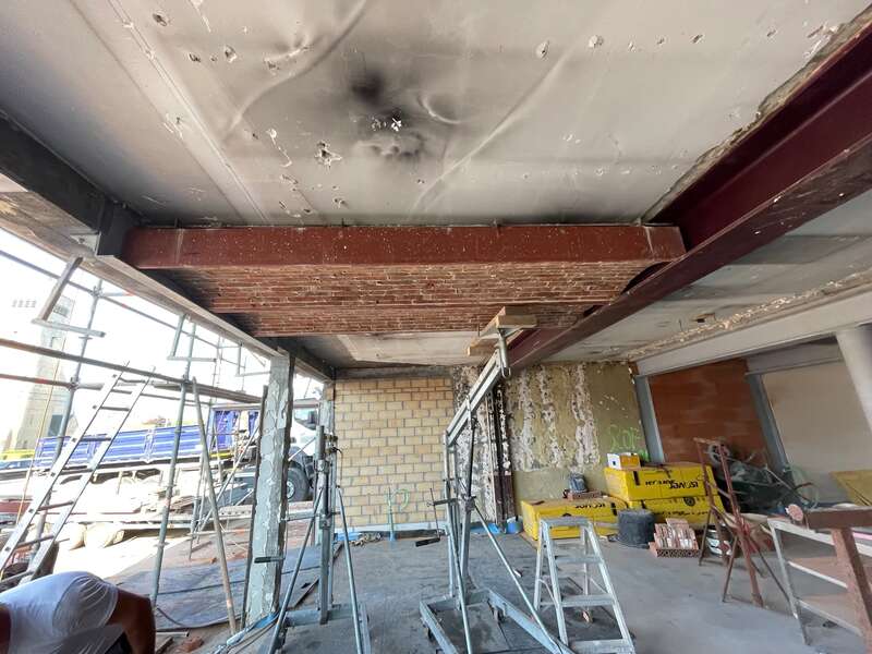vermeersch-rustieke-gewelven-prefab-plaatsen-werf-booggewelf-fijnerijnformaat-inkom-winkel -  - Inkom Beenhouwerij
